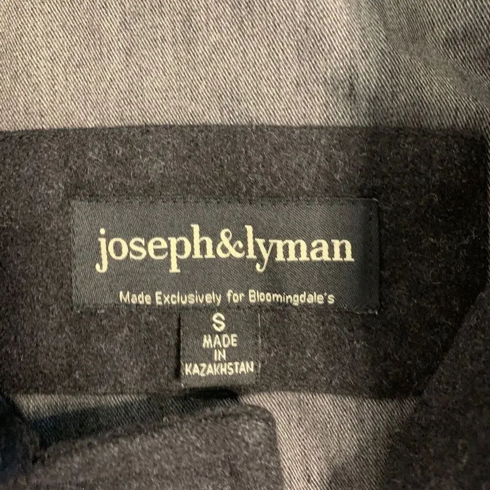 Joseph & Lyman wool coat. Size small - Picture 5 of 6